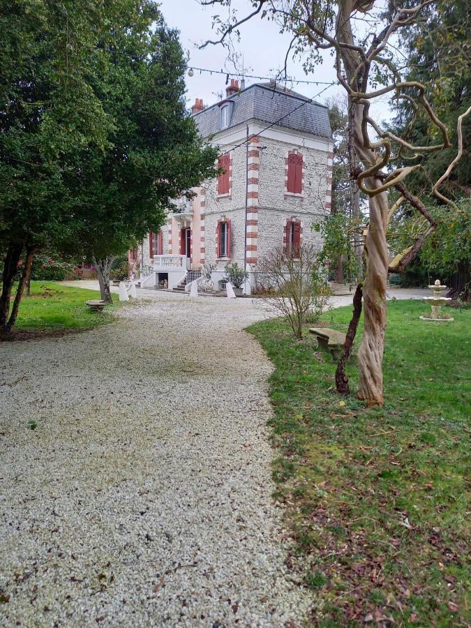 chambre double avec salle d`eau privative Tarbes Extérieur photo
